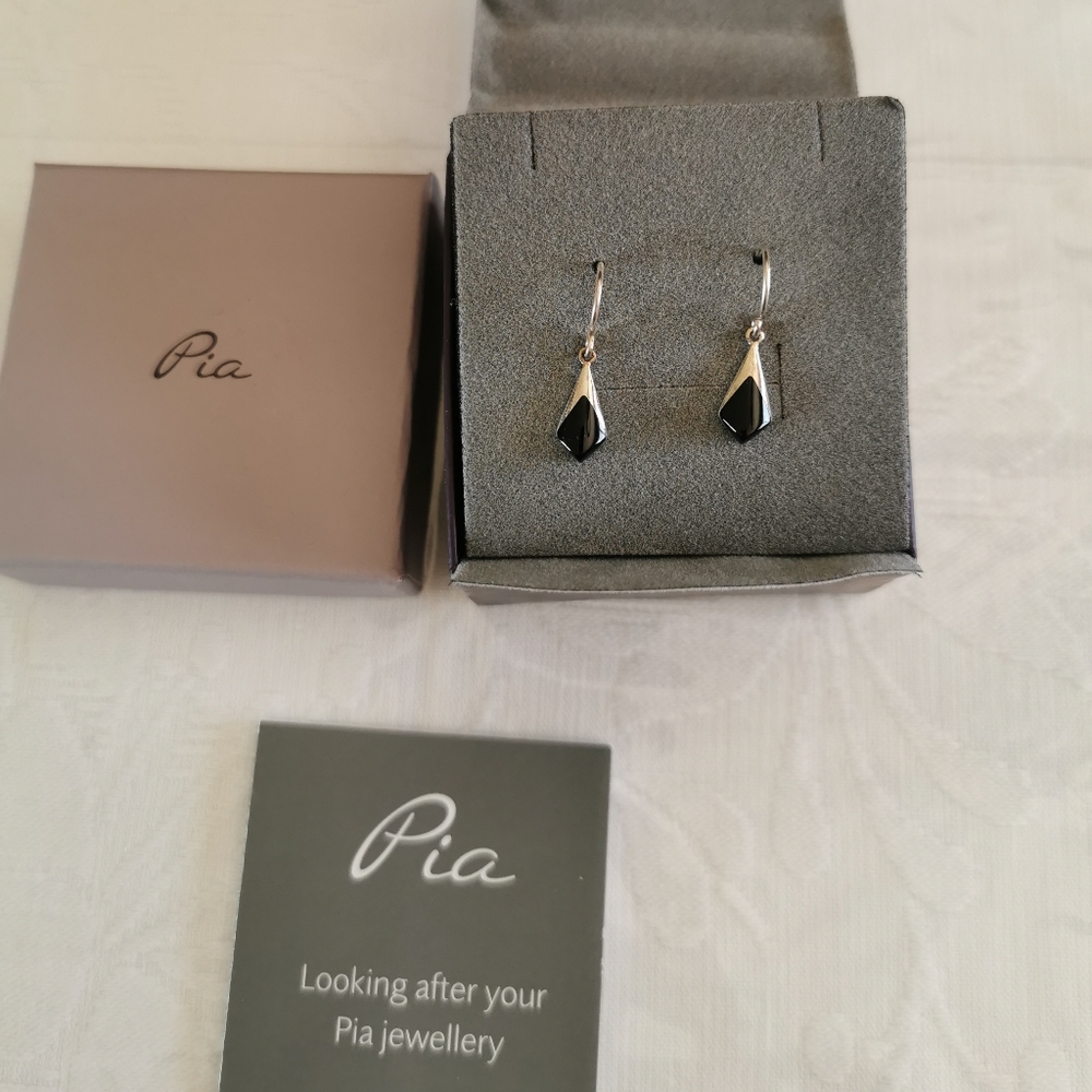 Pia 925 Silver Black Onyx Fish Hook Earrings